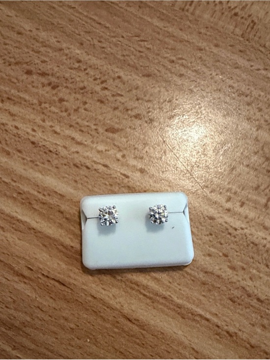 Jewelry - Moissanite Earrings